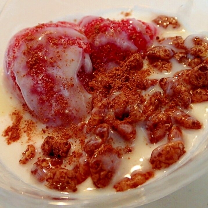 ❤冷凍苺とチョコパフィの練乳ミロヨーグルト❤